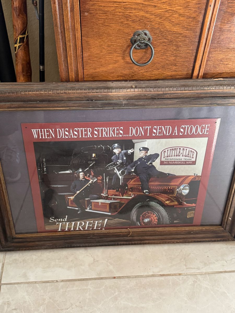 Collector's Paradise: Vintage Glass, Crystal & Eclectic Treasures - Image 14