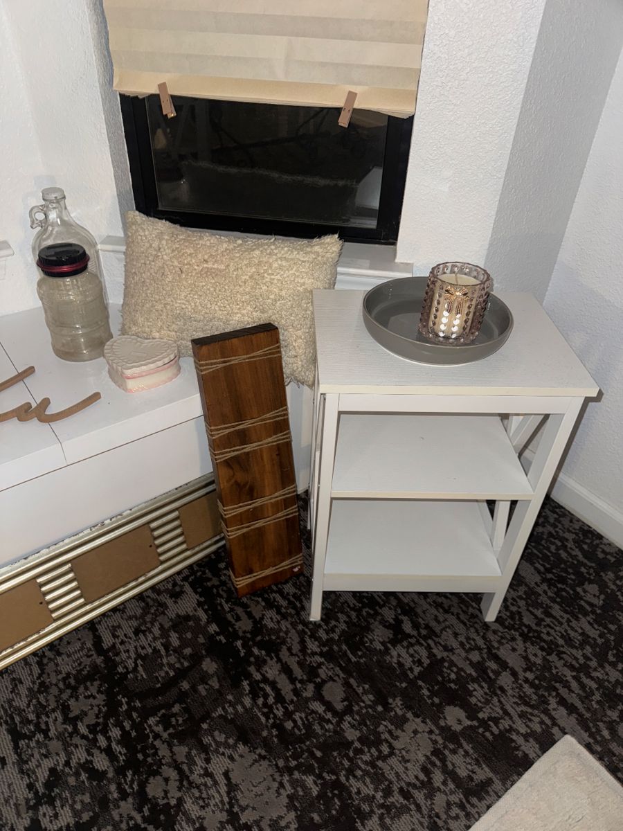 Crafty Family Home: Furniture, Appliances & Crafter's Paradise - Image 25