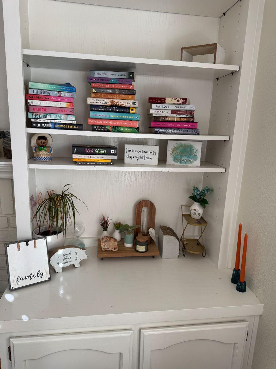 Crafty Family Home: Furniture, Appliances & Crafter's Paradise - Image 42