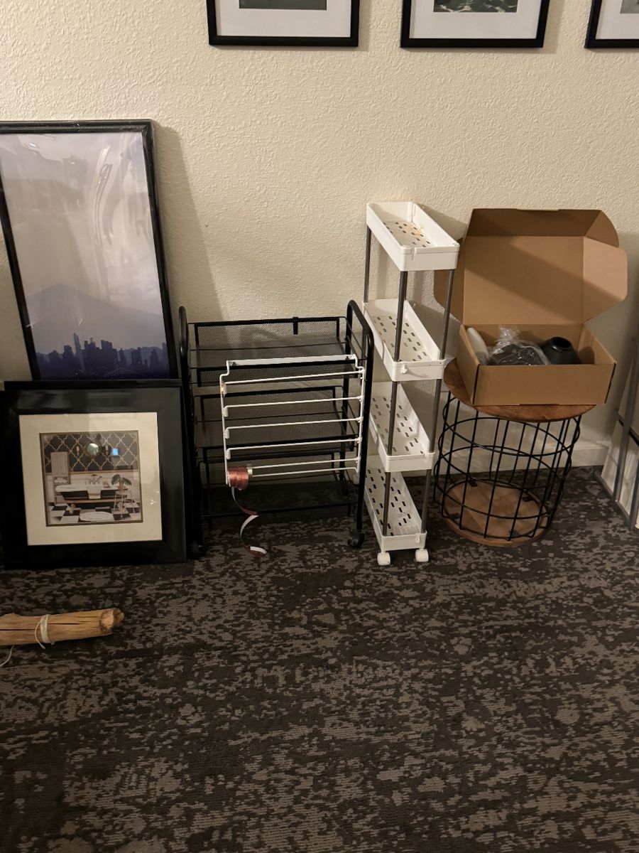 Crafty Family Home: Furniture, Appliances & Crafter's Paradise - Image 149
