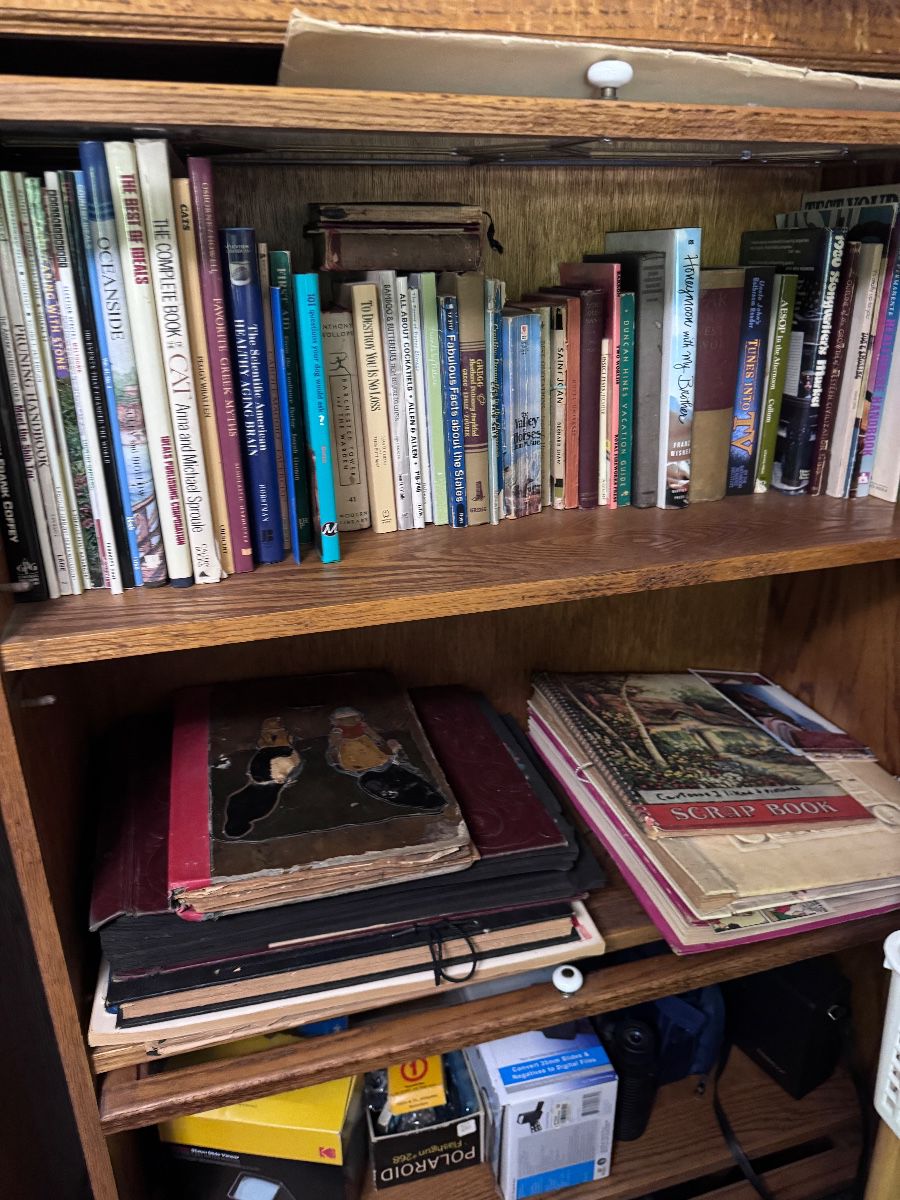 100-Year-Old Actress, Teacher, Books, Music, Animal & Christmas Lover - Image 17