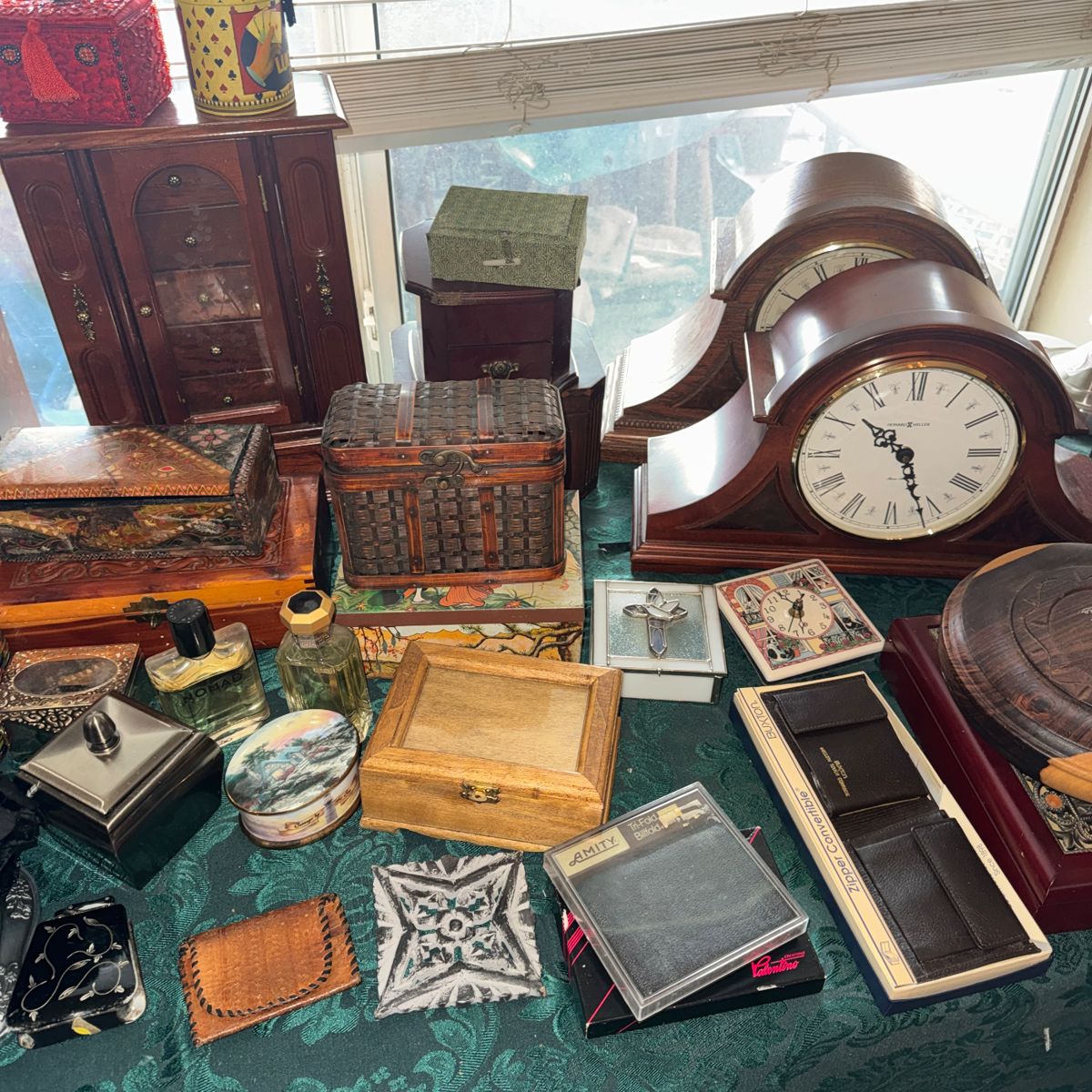 Antiques and collectibles - Image 14