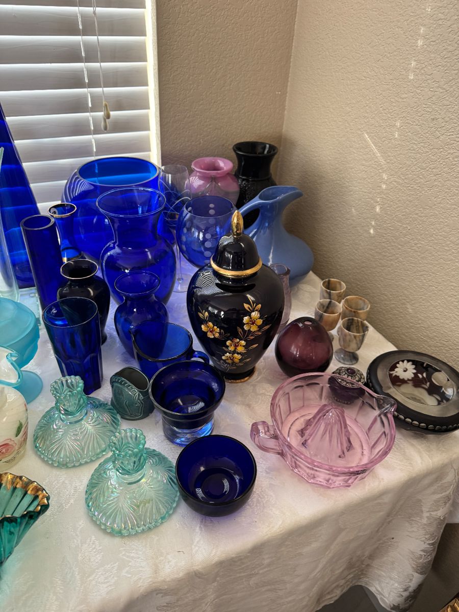 Antiques and collectibles - Image 30
