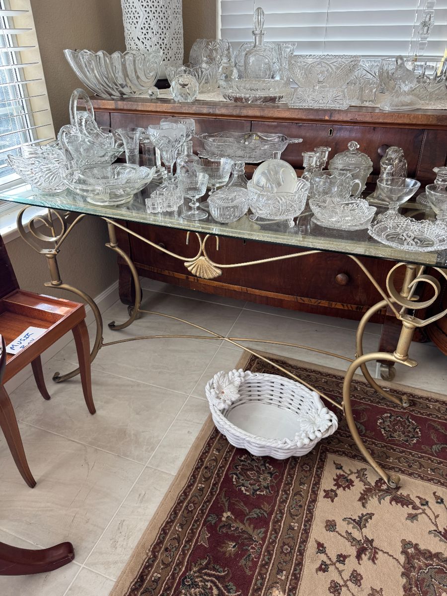 Antiques and collectibles - Image 38