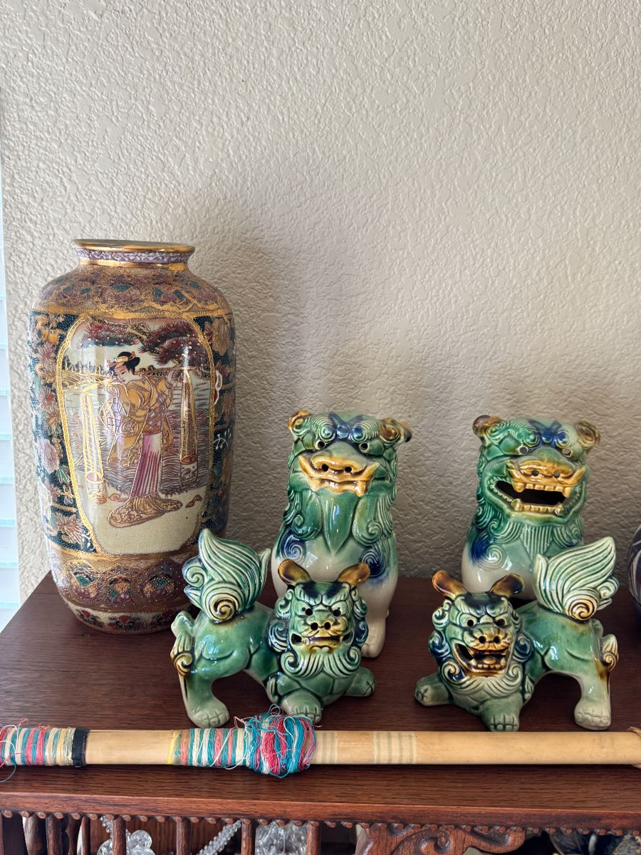 Antiques and collectibles - Image 41