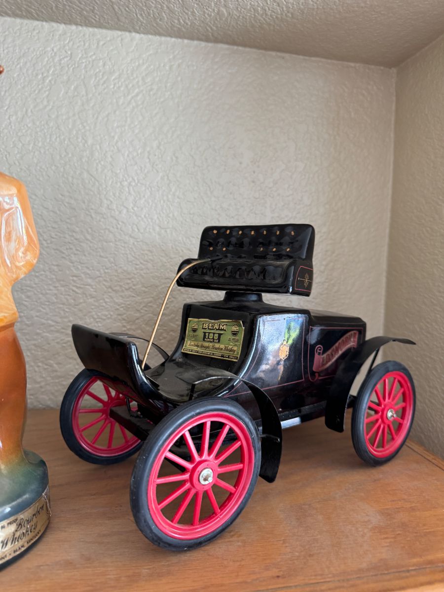 Antiques and collectibles - Image 54
