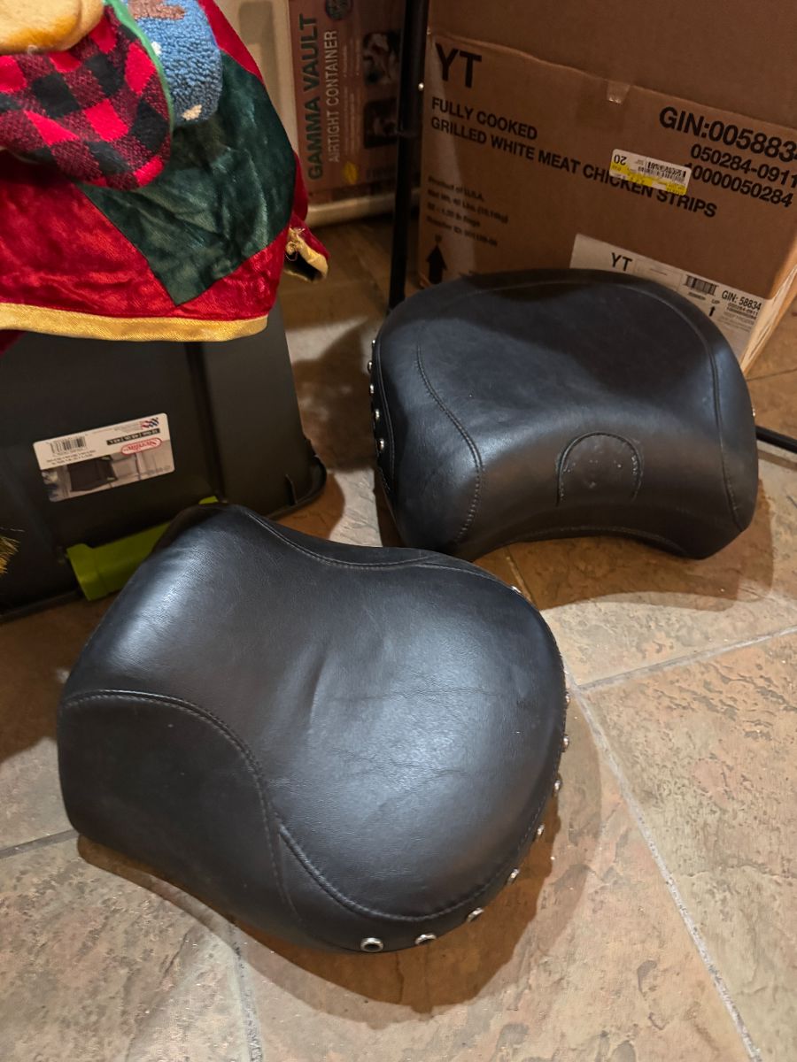 Antiques and collectibles - Image 73