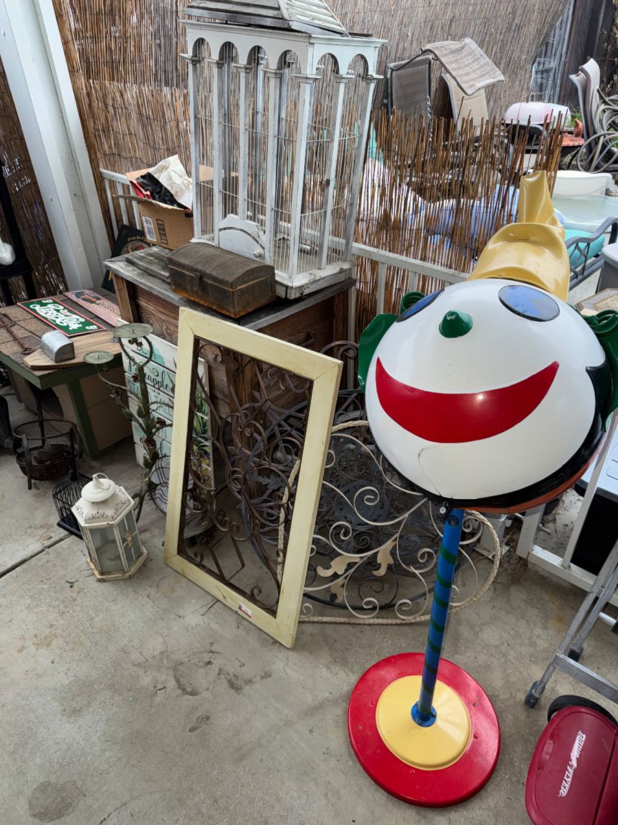 Antiques and collectibles - Image 76