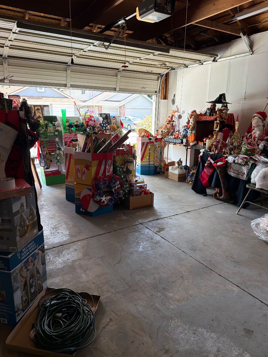 Faith, Fabric & Family: Antiques, Holiday Decor & Vintage Treasures - Image 115