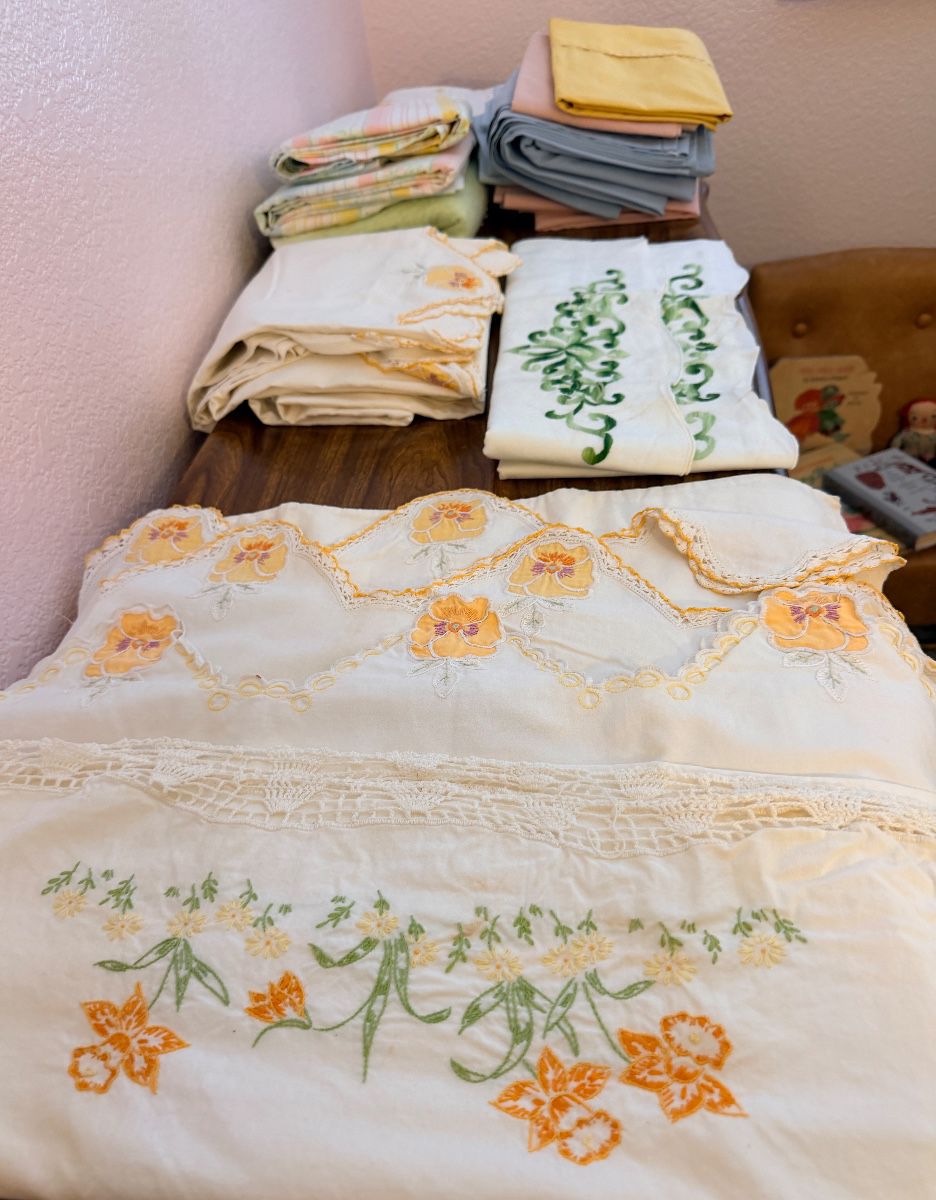 Faith, Fabric & Family: Antiques, Holiday Decor & Vintage Treasures - Image 15