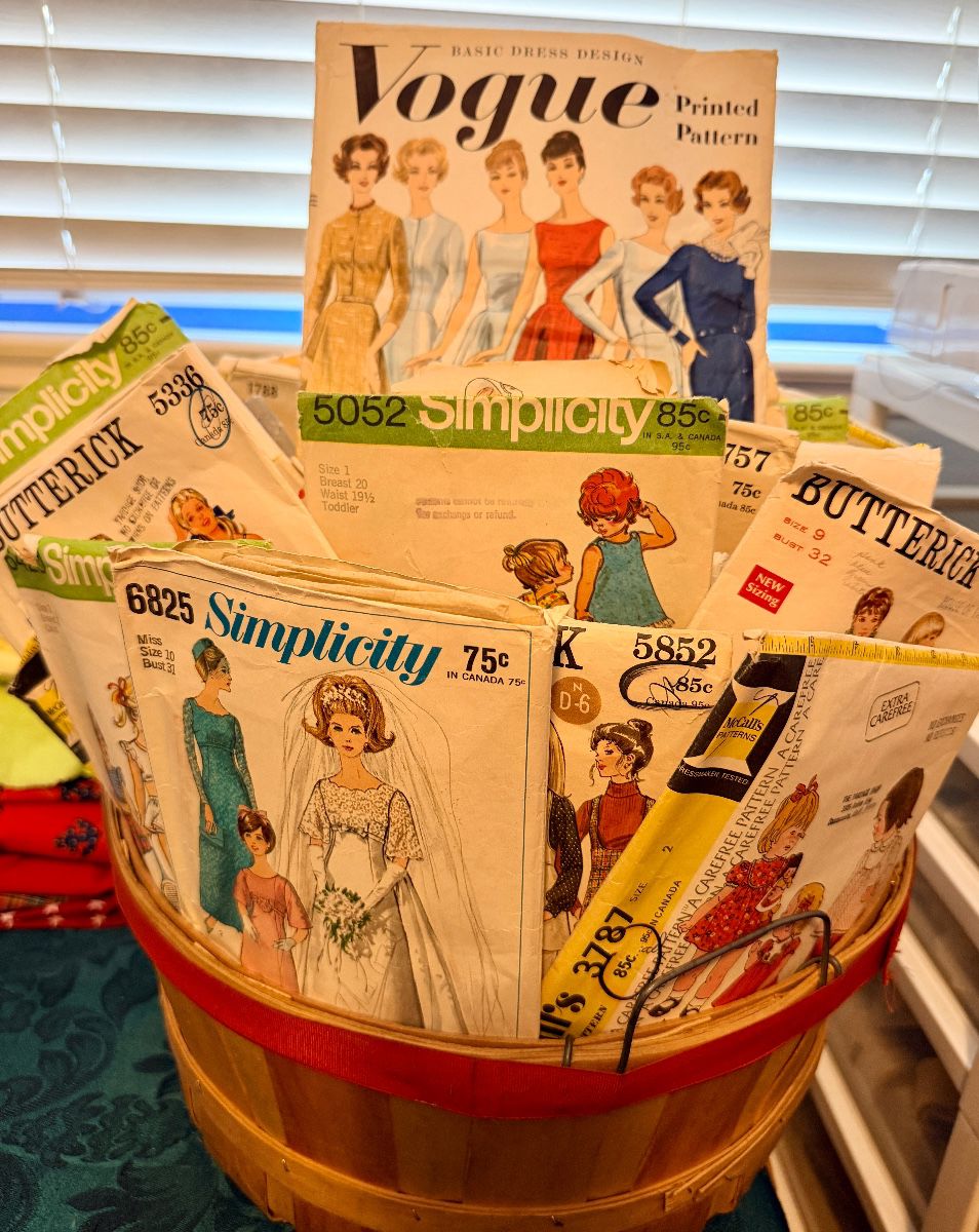 Faith, Fabric & Family: Antiques, Holiday Decor & Vintage Treasures - Image 43