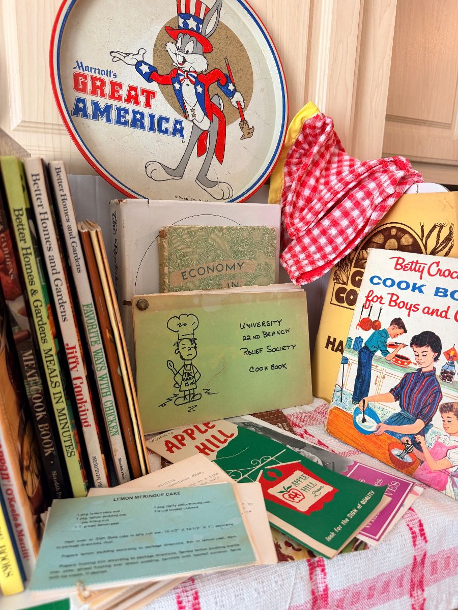 Faith, Fabric & Family: Antiques, Holiday Decor & Vintage Treasures - Image 69