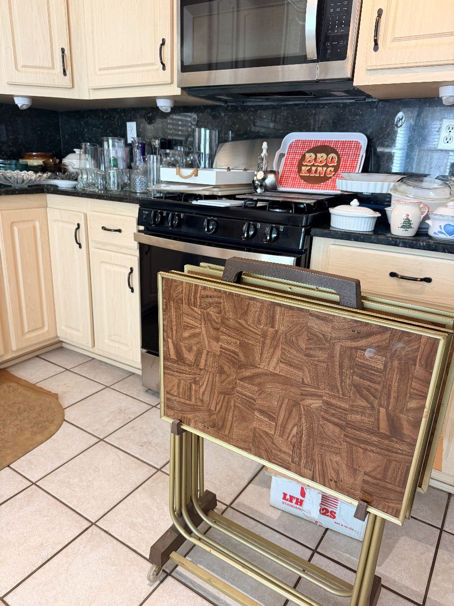 Faith, Fabric & Family: Antiques, Holiday Decor & Vintage Treasures - Image 72