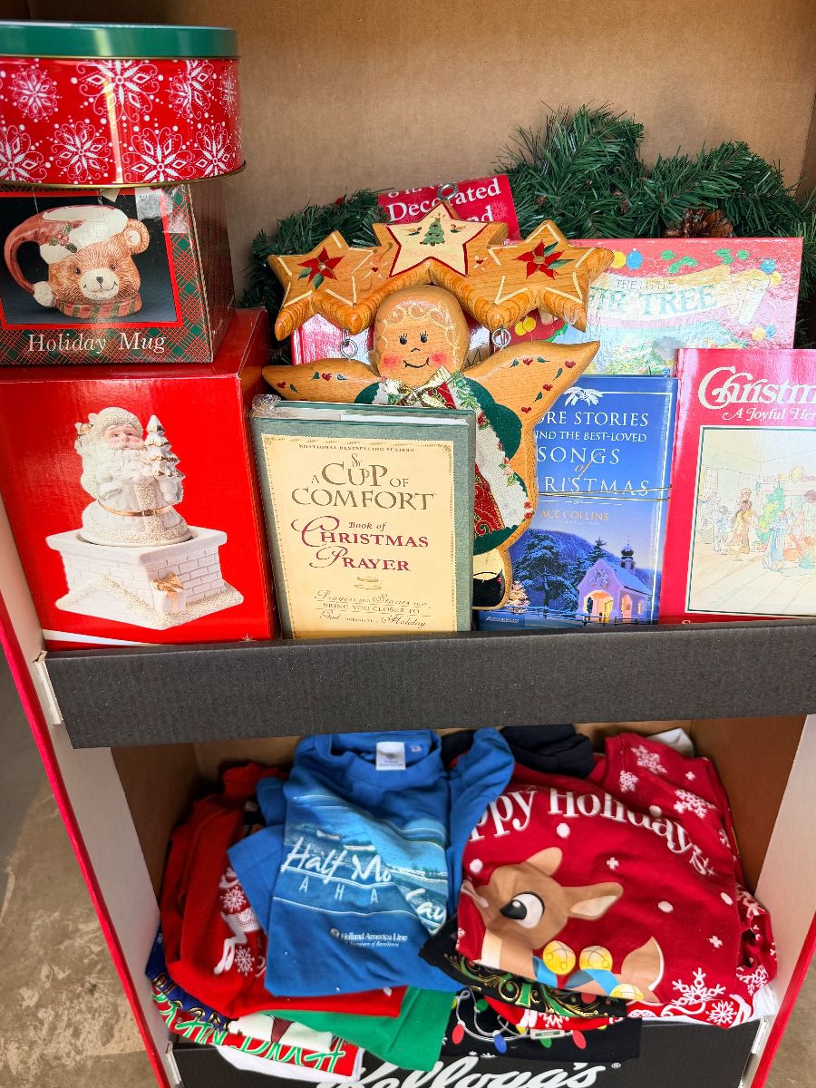 Faith, Fabric & Family: Antiques, Holiday Decor & Vintage Treasures - Image 83