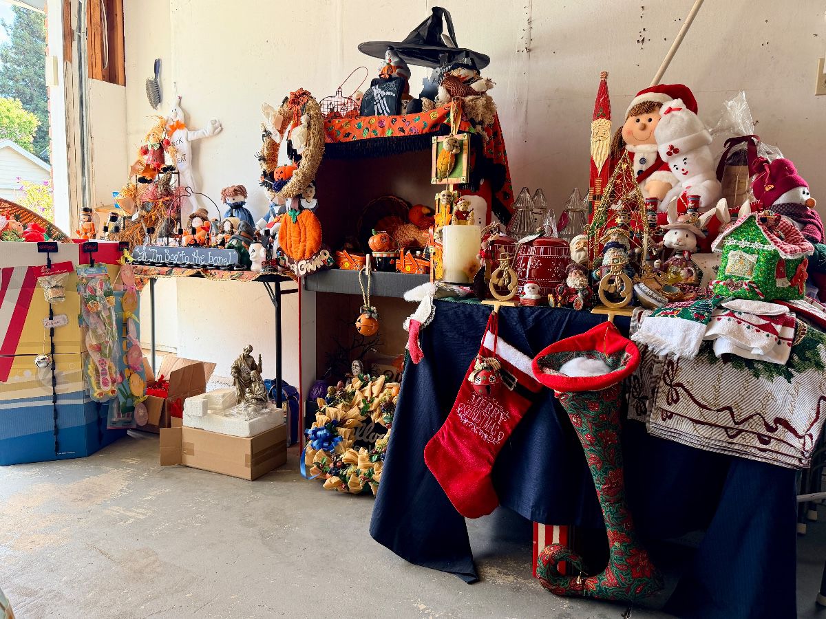 Faith, Fabric & Family: Antiques, Holiday Decor & Vintage Treasures - Image 86