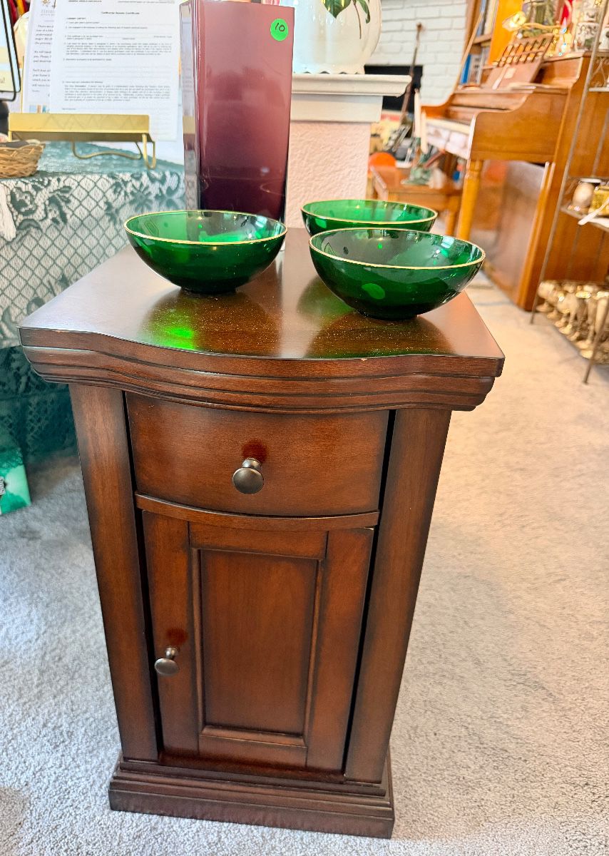 Faith, Fabric & Family: Antiques, Holiday Decor & Vintage Treasures - Image 89