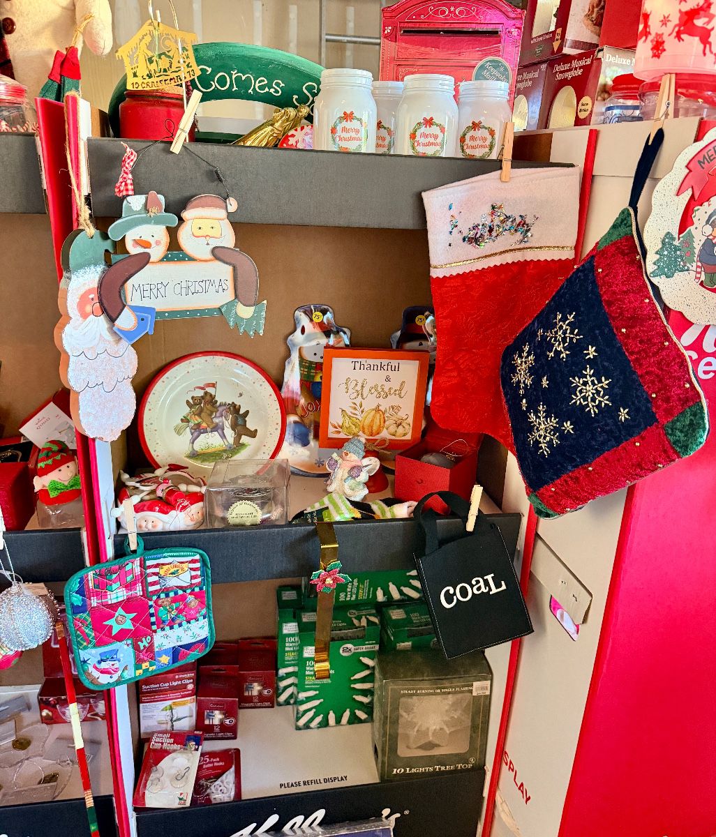 Faith, Fabric & Family: Antiques, Holiday Decor & Vintage Treasures - Image 99