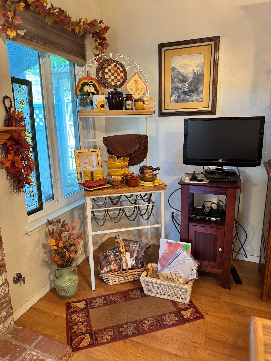 A Pocket Full: Furniture, Books, Fall Decor & a Little Bit of Everything - Image 1