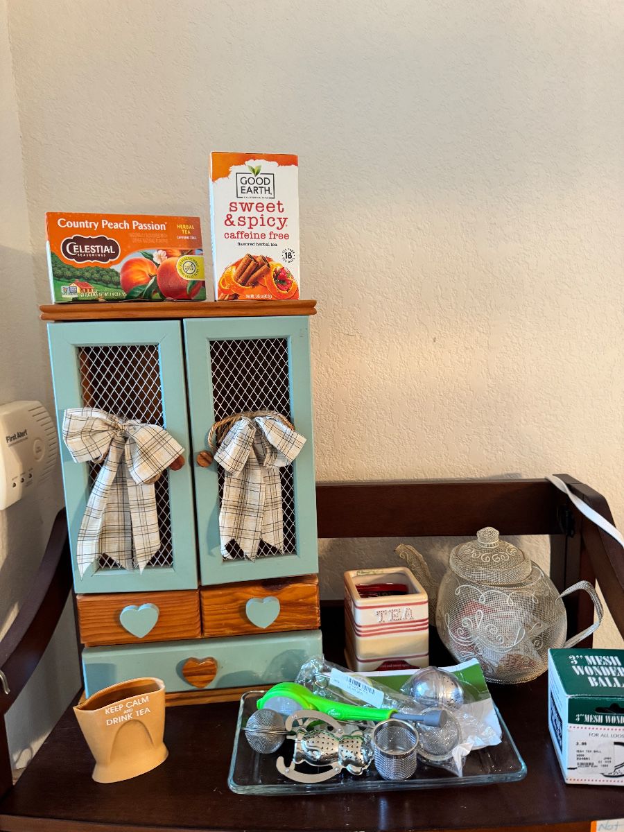 A Pocket Full: Furniture, Books, Fall Decor & a Little Bit of Everything - Image 24