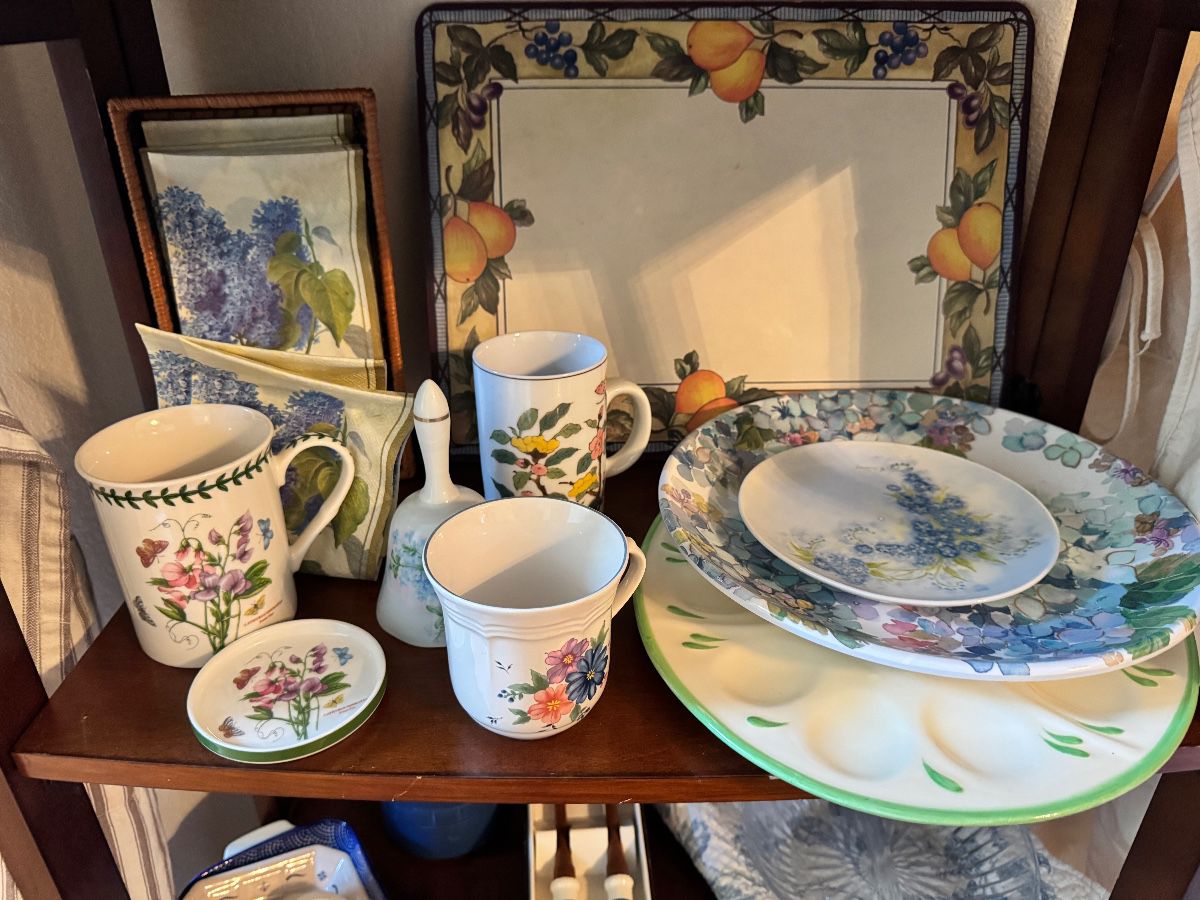 A Pocket Full: Furniture, Books, Fall Decor & a Little Bit of Everything - Image 26