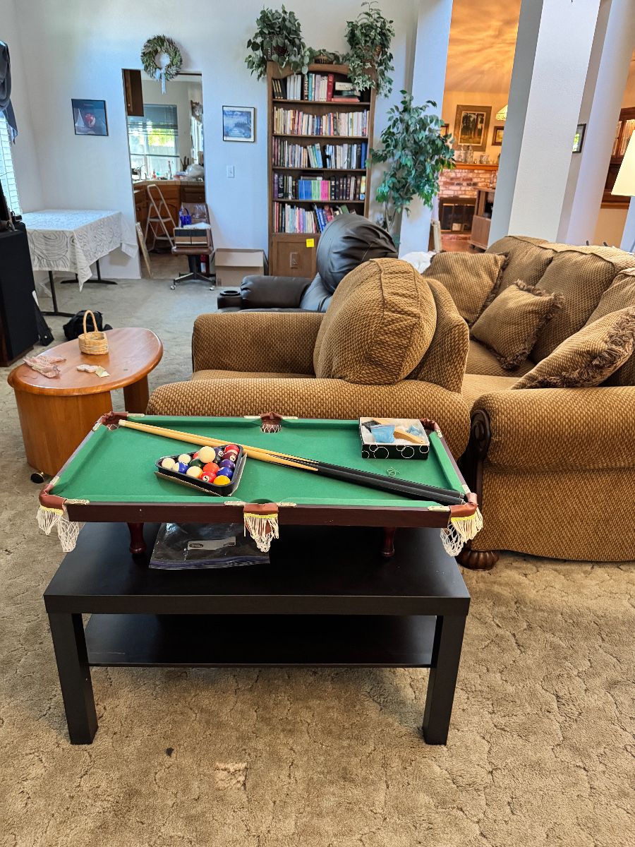 A Pocket Full: Furniture, Books, Fall Decor & a Little Bit of Everything - Image 9